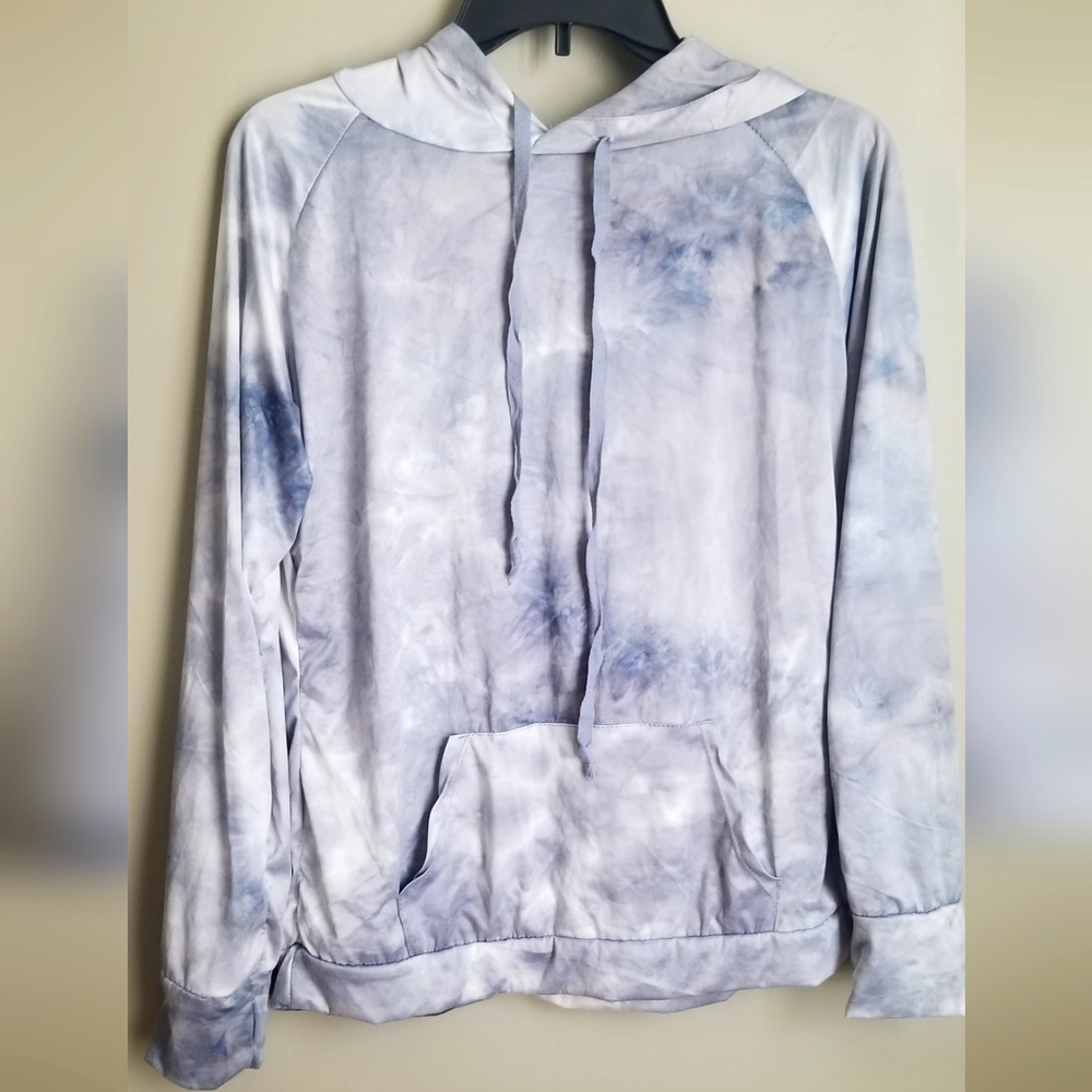 *$10 SALE* Lightweight sweatshirt